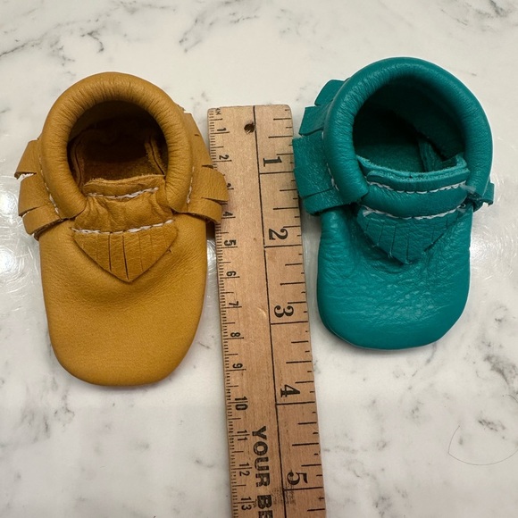 Baresoles Moccasins Genuine Leather Soft Soles Handmade Newborn Lot Of 2! EUC! - Picture 6 of 7